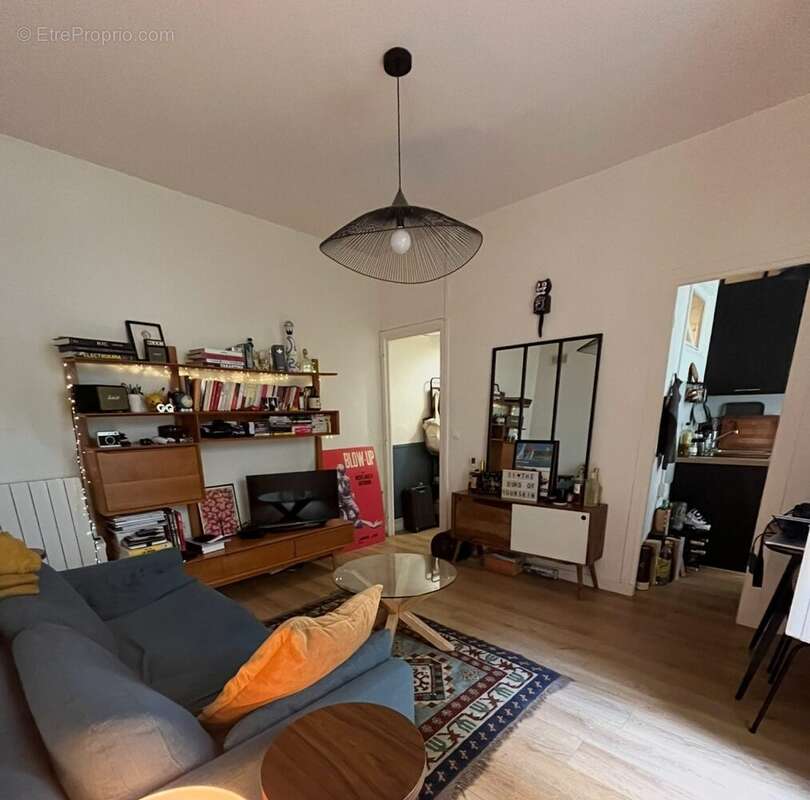 Appartement à PARIS-10E