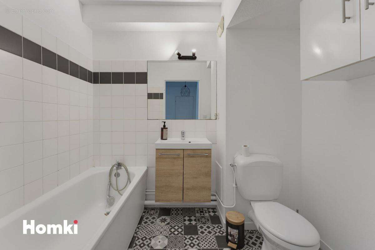 Appartement T3 de 53 m2 à Bordeaux 33000, Rue du Tauzin - photo 5