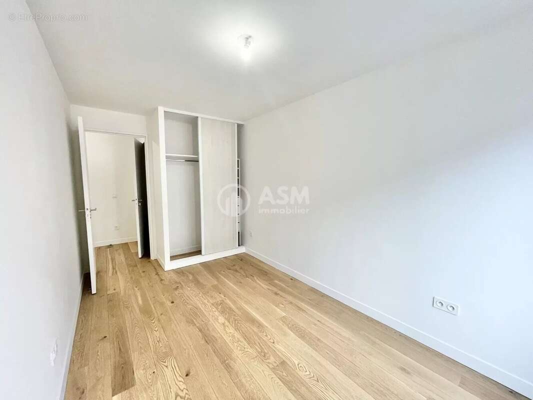 Appartement à LEVALLOIS-PERRET