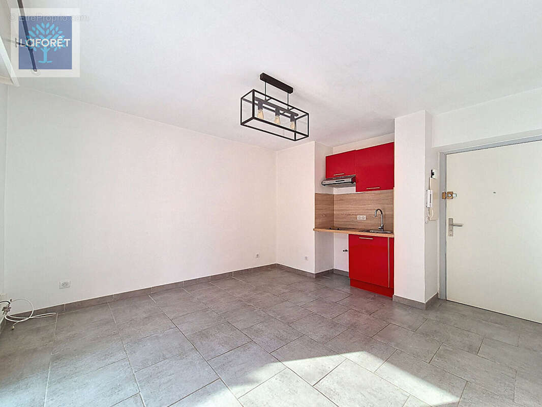Appartement à VALLAURIS