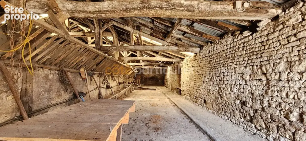 Saint vincent sur jard -- ensemble immobilier -- maison 4 pieces -- grange -- terrains -- 5 hangars - photo 5