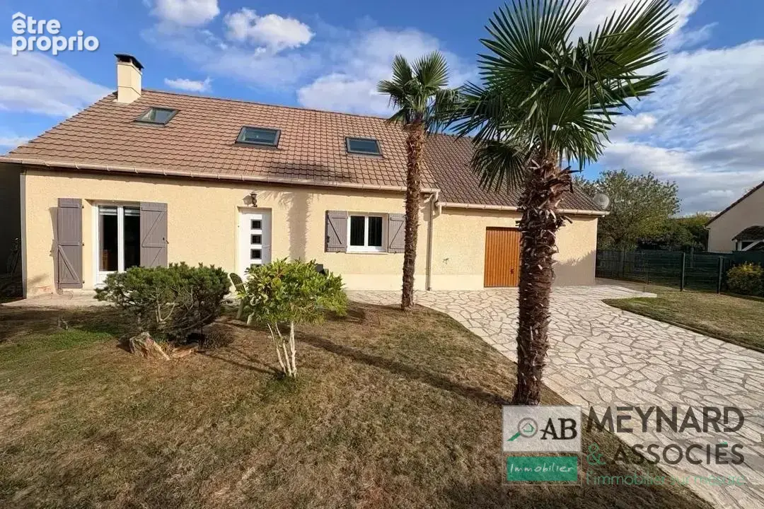Photo Maison à Le Plessis-Feu-Aussoux au prix de 315 000€