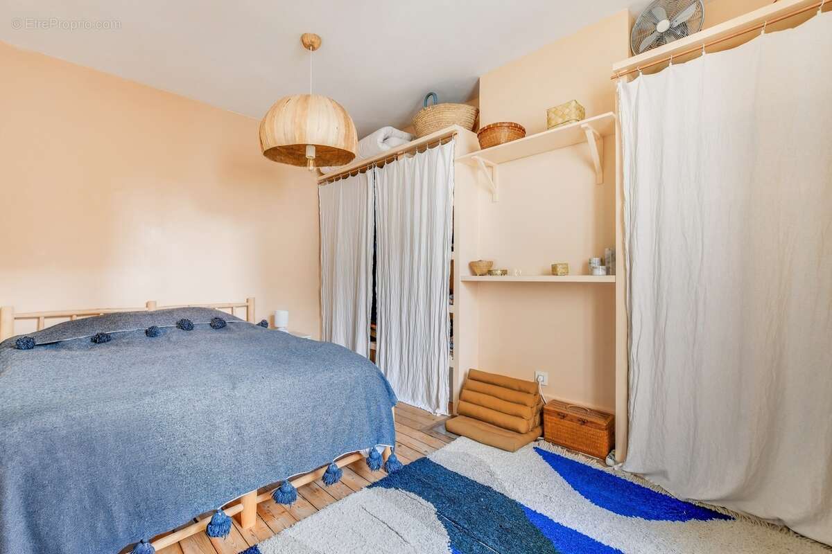 Appartement à PARIS-20E