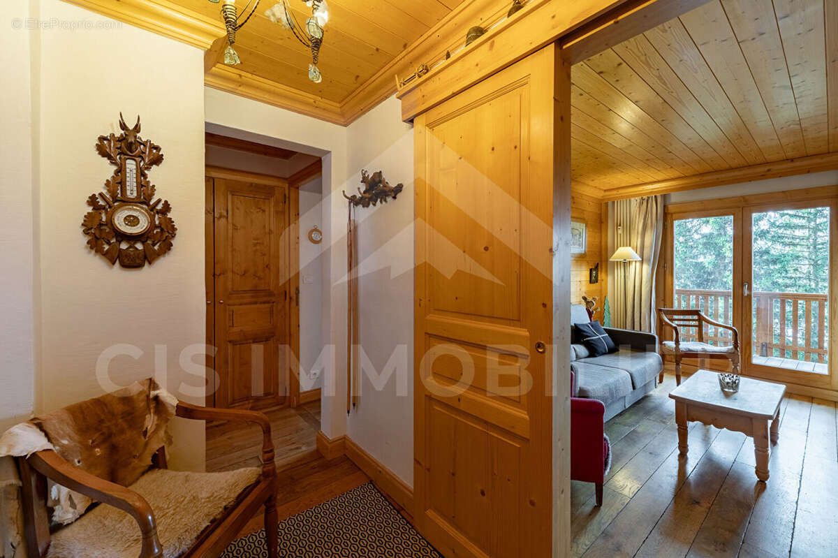 Appartement à LES ALLUES