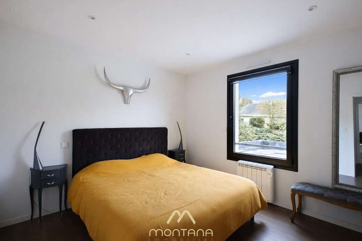 Maison à ARS-SUR-MOSELLE