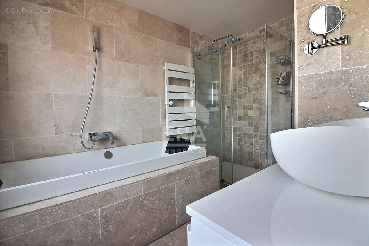 Appartement à SAINT-OUEN