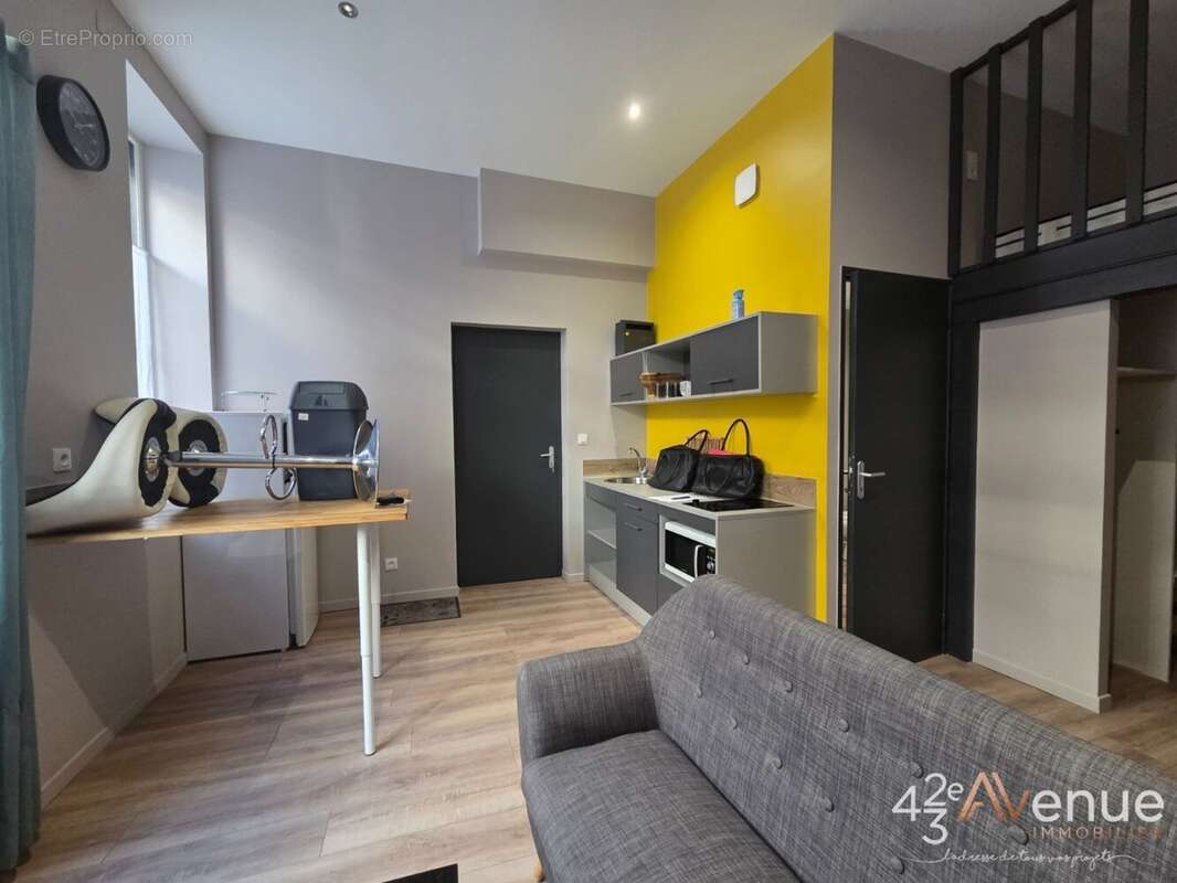 Appartement à SAINT-ETIENNE