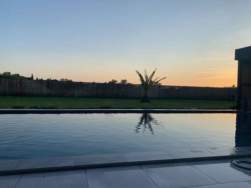 Villa contemporaine d’architecte avec piscine Art de vivre à la campagne, en Lot-et-Garonne- GRANGES SUR LOT (47) - photo 22