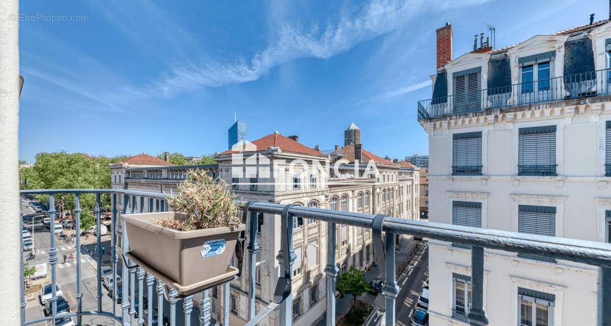 Appartement à LYON-3E
