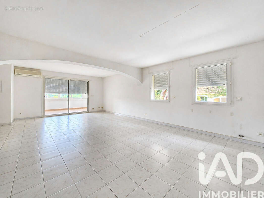 Appartement 87 m² à Bagnols-Sur-Ceze  - photo 7