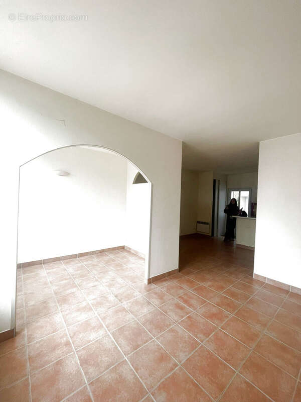 Appartement à SAINT-JEAN-DE-LA-RUELLE