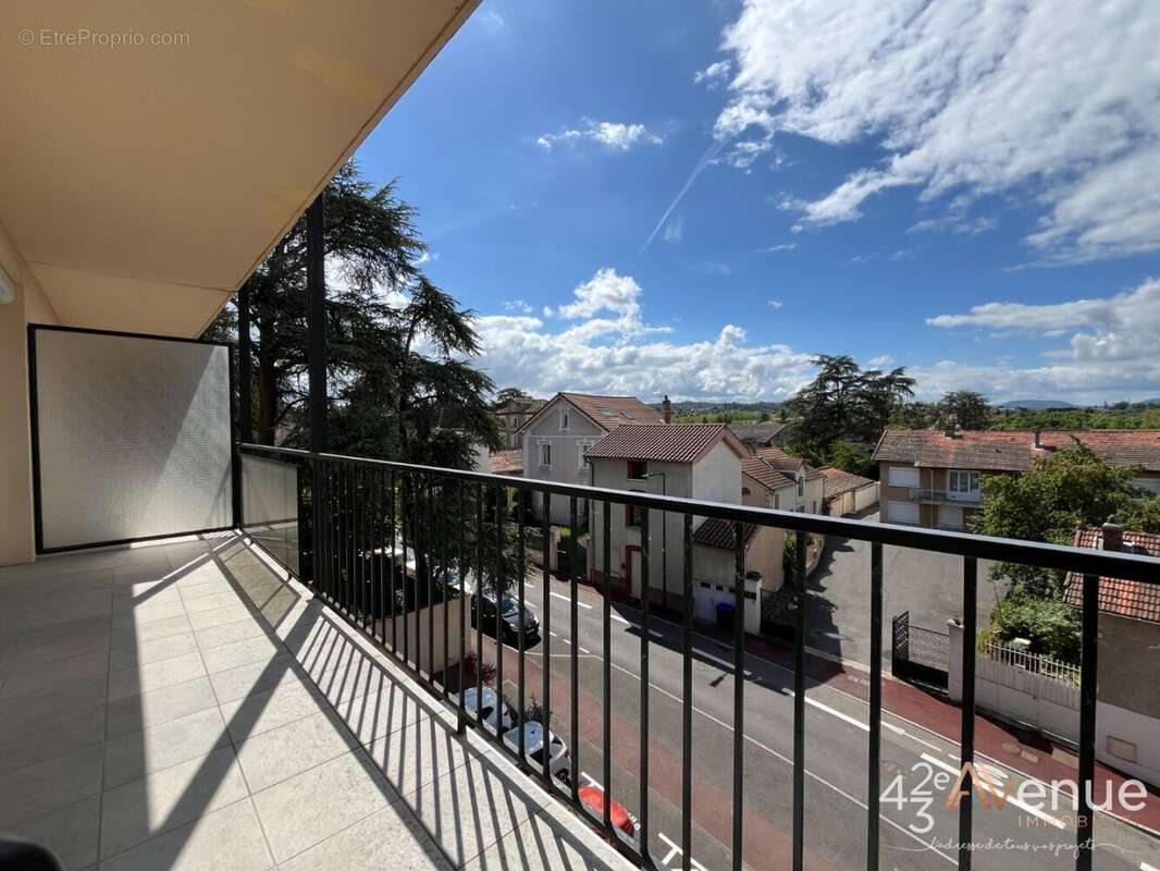 Appartement à ANDREZIEUX-BOUTHEON