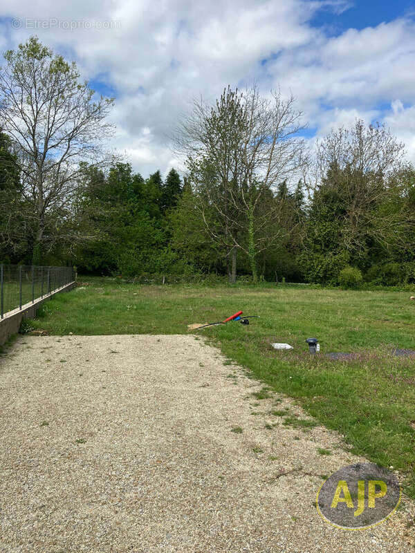 Terrain à QUESTEMBERT