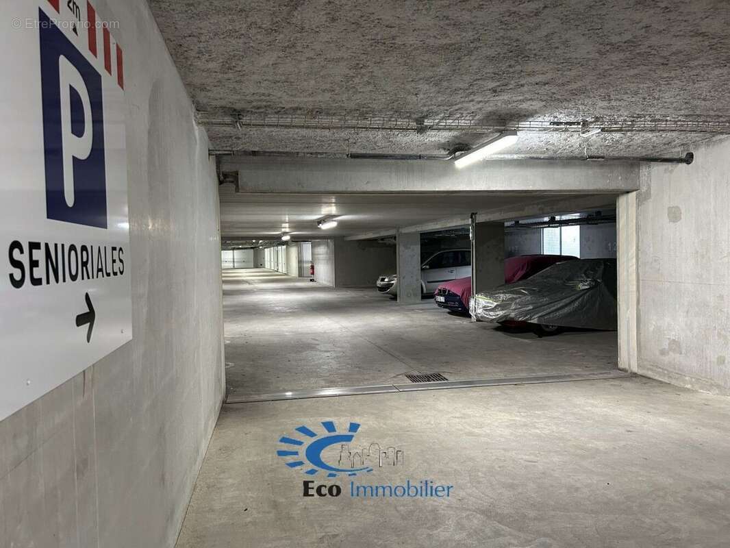 Parking à LA ROCHELLE