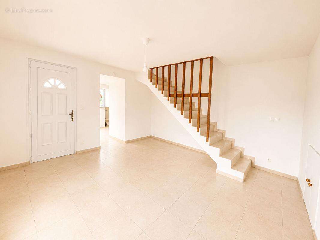 Maison 91 m² à Betz  - photo 6
