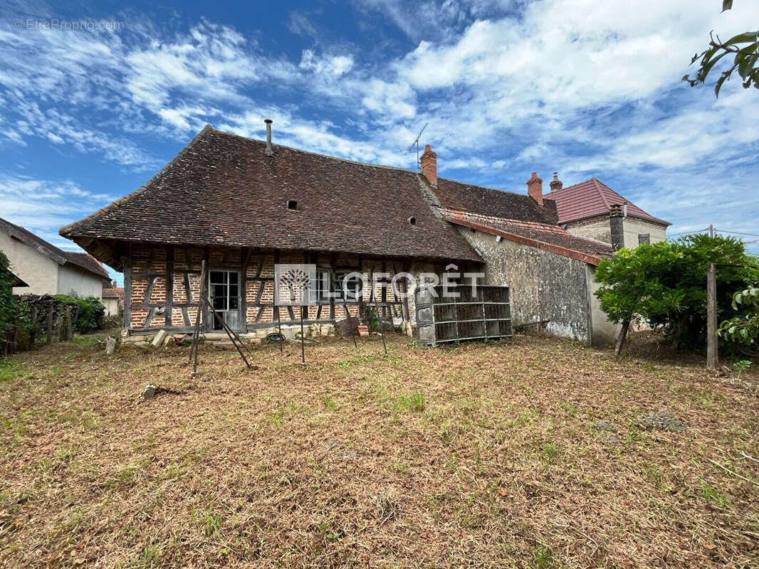 Maison à FRANGY-EN-BRESSE