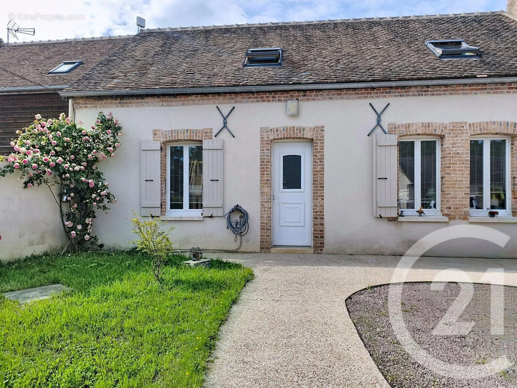 Maison à NAILLY