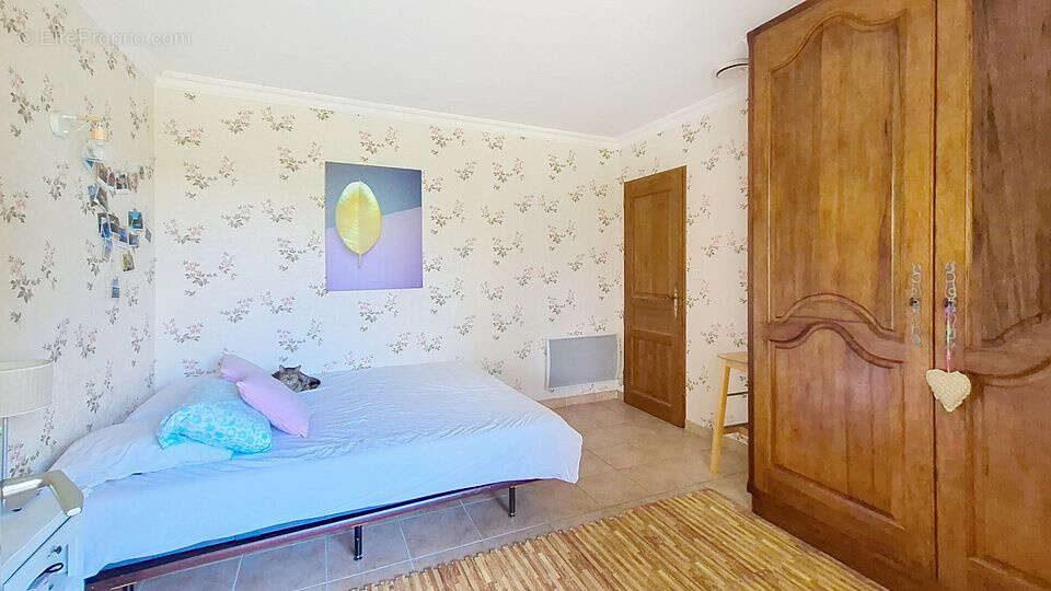 Maison à AUBAIS