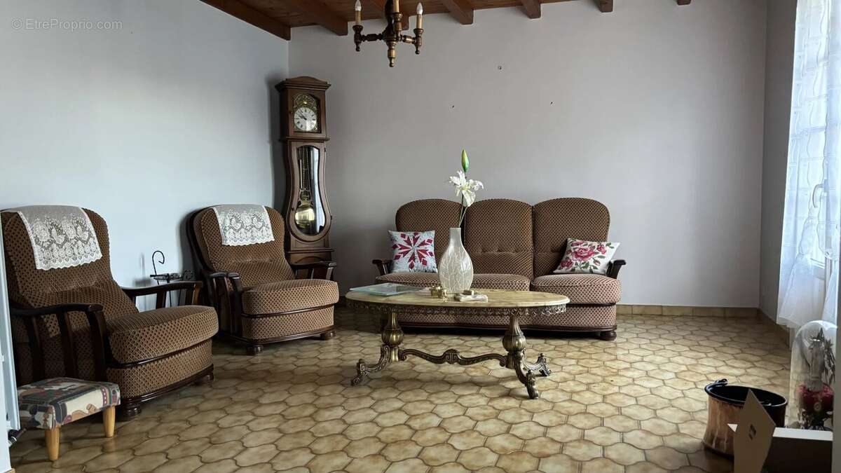 Maison de campagne avec dépendances - photo 4