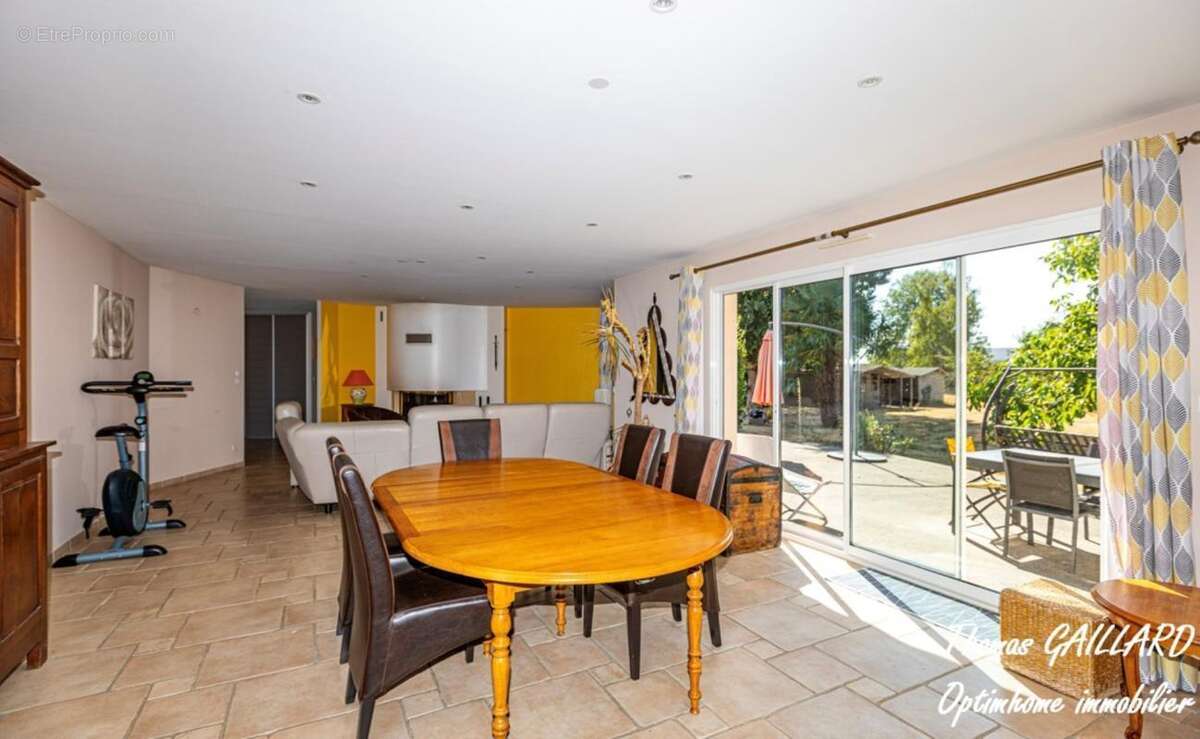 Maison de plain-pied 4 chambres - 184 m2 - photo 7