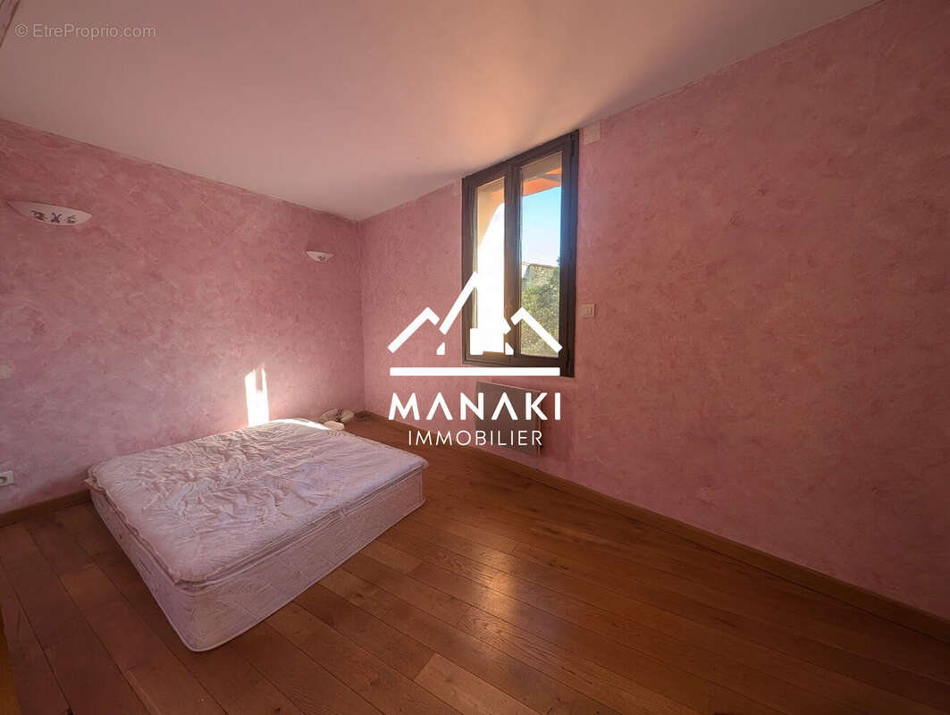 Chambre R+2 - Maison à MILLAS