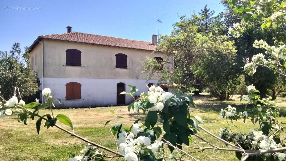 Maison à CHERVES