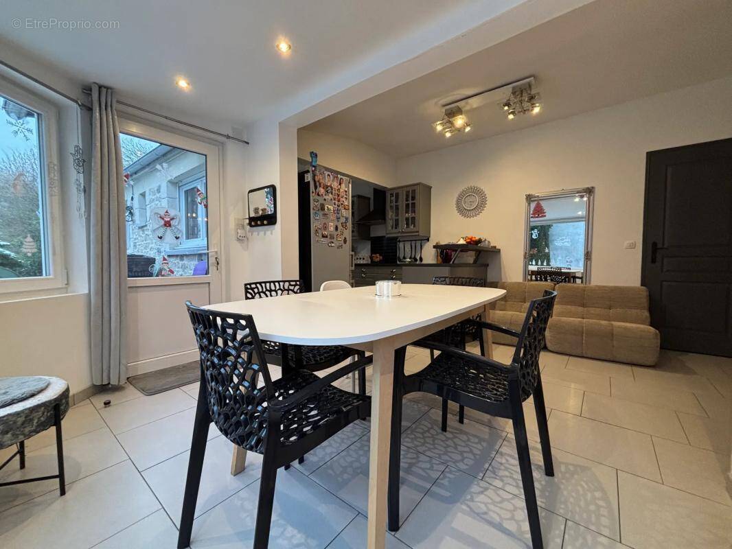 Maison à SAINT-AMAND-LES-EAUX