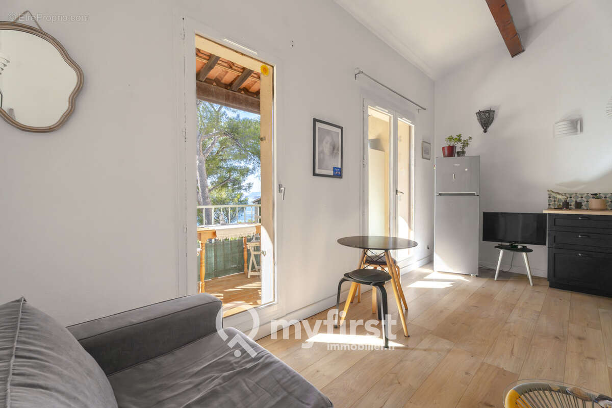 Appartement à SANARY-SUR-MER