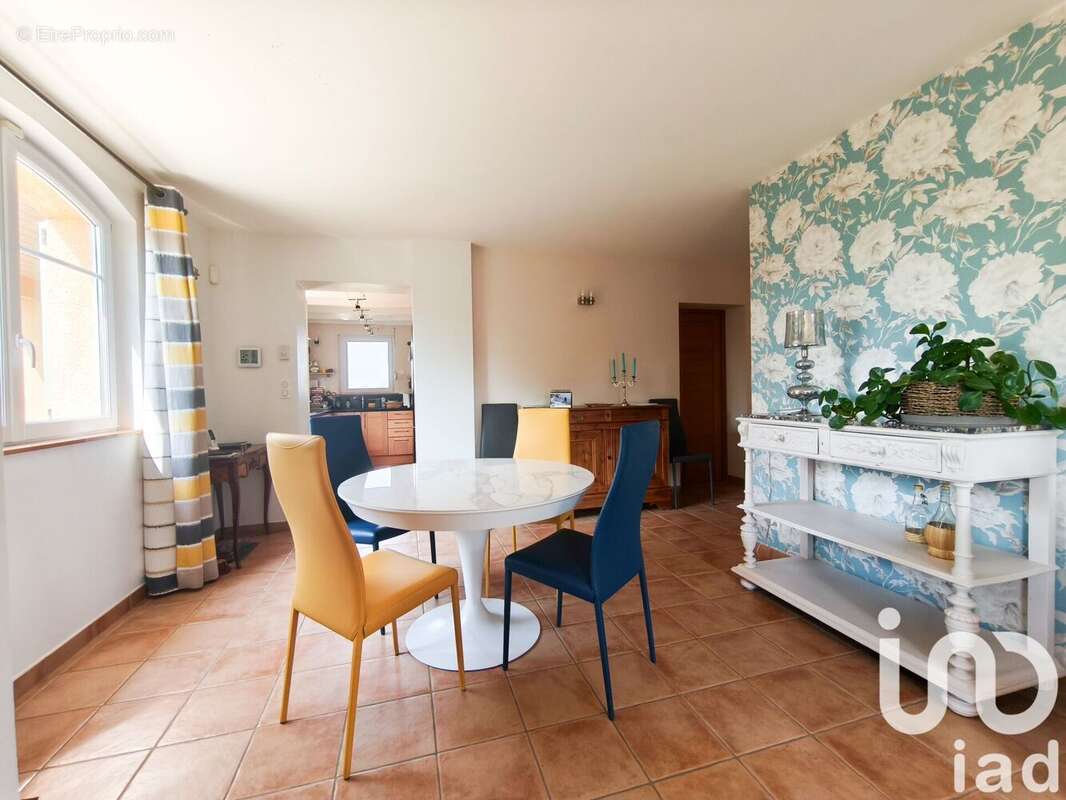 Photo 4 - Maison à SAINT-EUPHRAISE-ET-CLAIRIZET