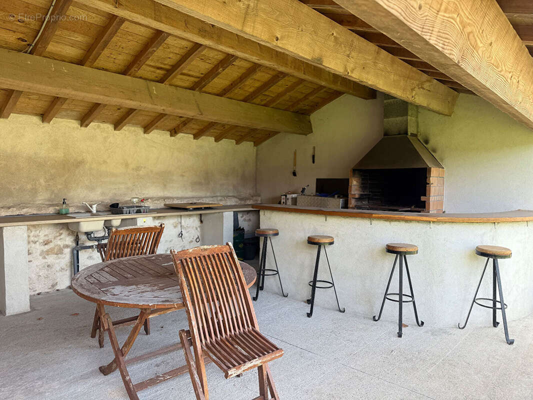 Maison à SAINT-CIERS-SUR-GIRONDE