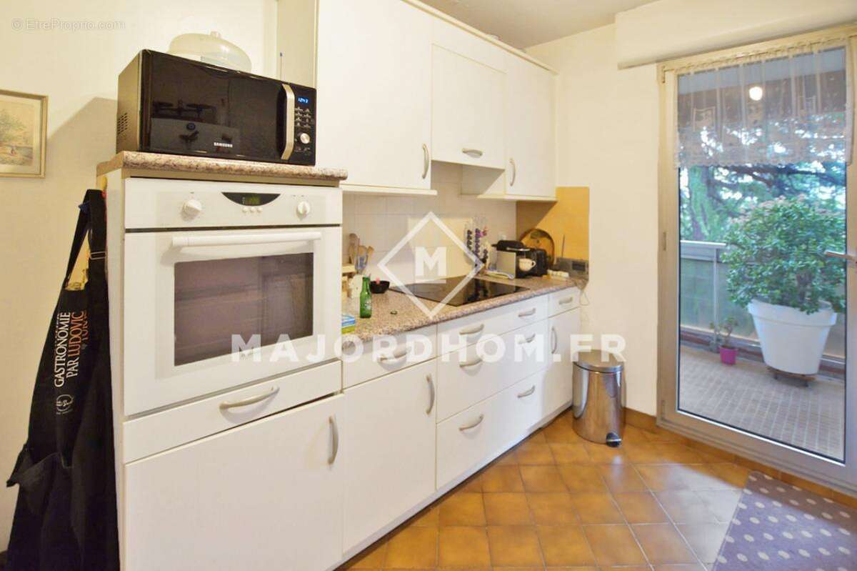 Appartement à MARSEILLE-12E