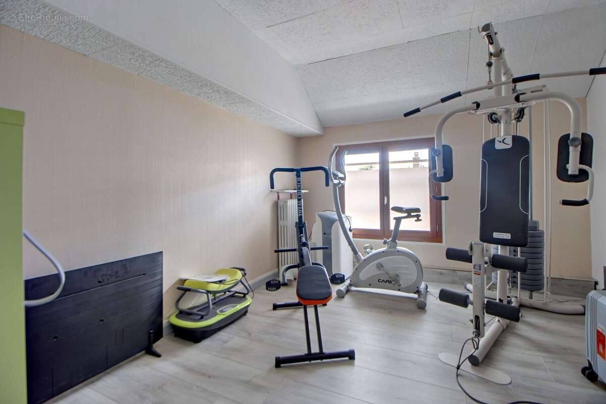 Maison à VERNEUIL-SUR-SEINE