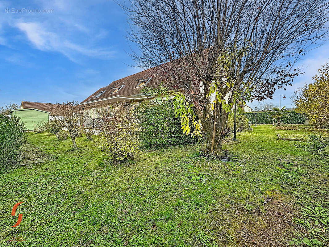 Maison à SAINT-VICTOR