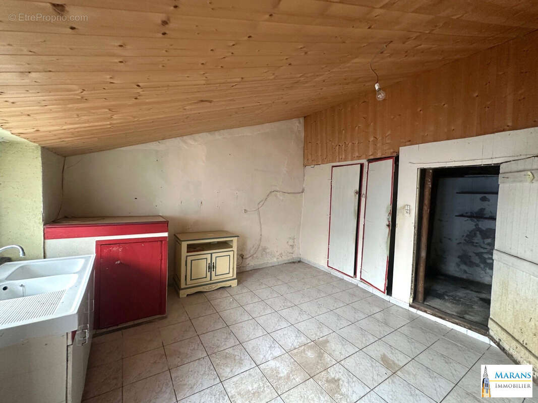 Maison à L'ILE-D'ELLE