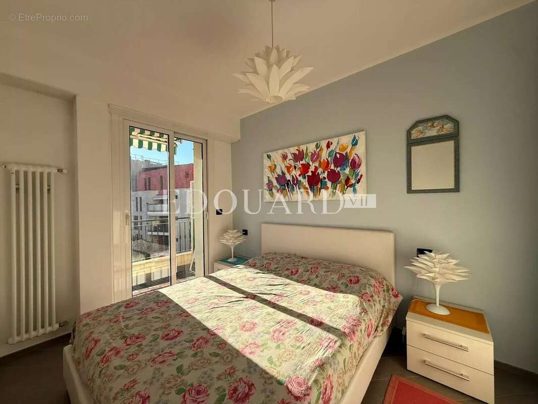 Appartement à ROQUEBRUNE-CAP-MARTIN