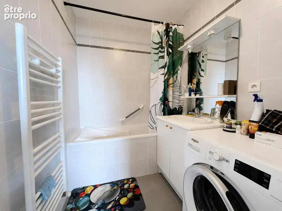 Appartement au centre de CHARNAY LES MACON - photo 6