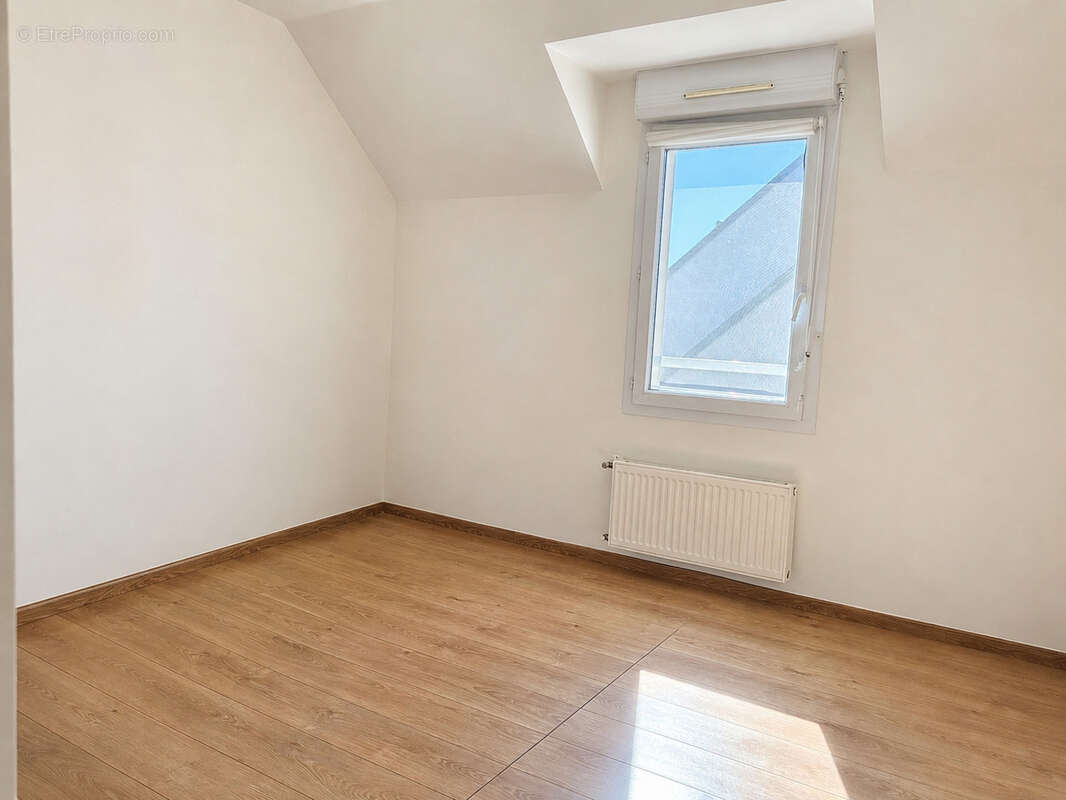 Maison familiale de 125m2 - 4 chambres - quartier certé à trignac - photo 9