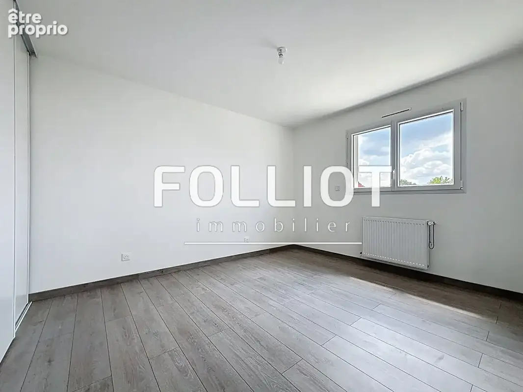 A VENDRE  - Maison familiale de 145m2 spacieuse et lumineuse à Maltot - photo 10