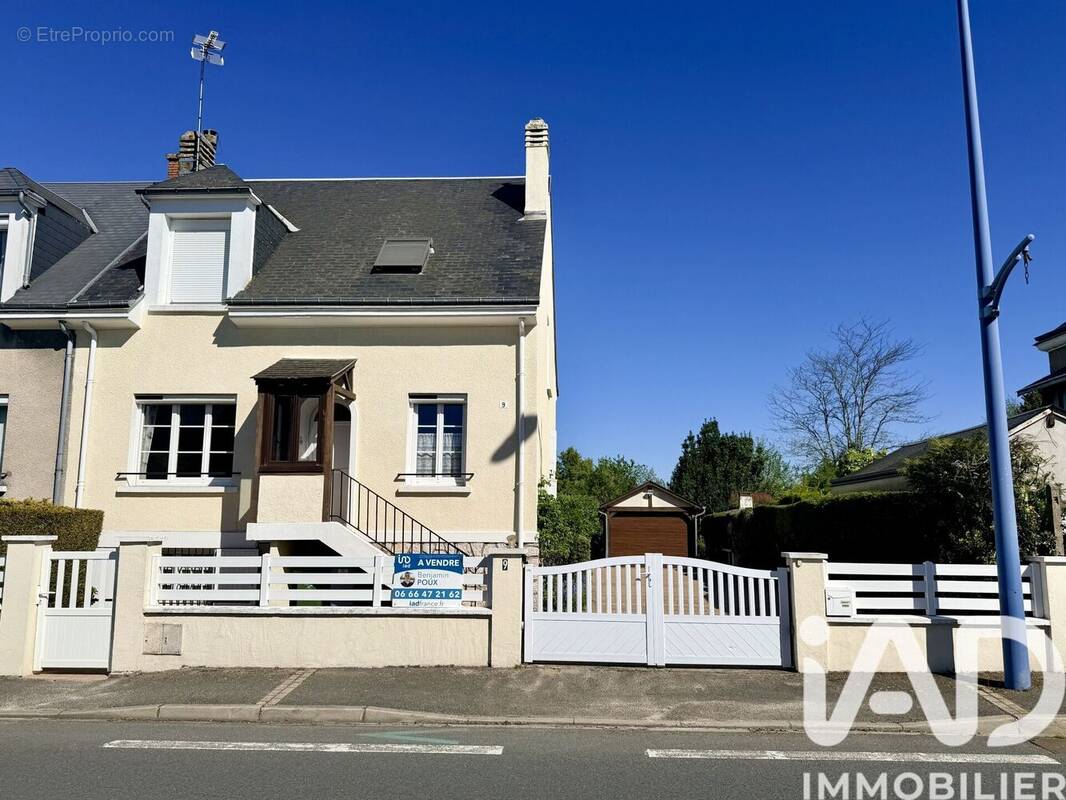 Photo 1 - Maison à FLEURY-LES-AUBRAIS