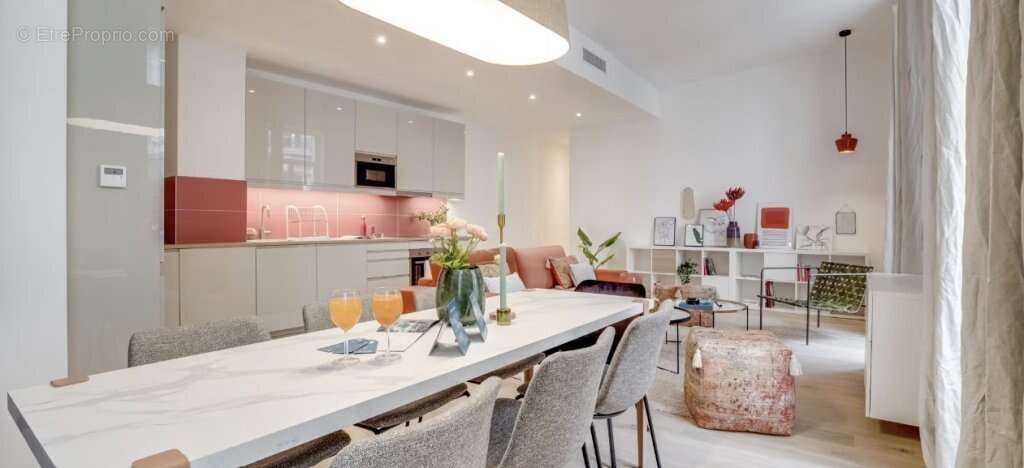 Appartement à PARIS-3E