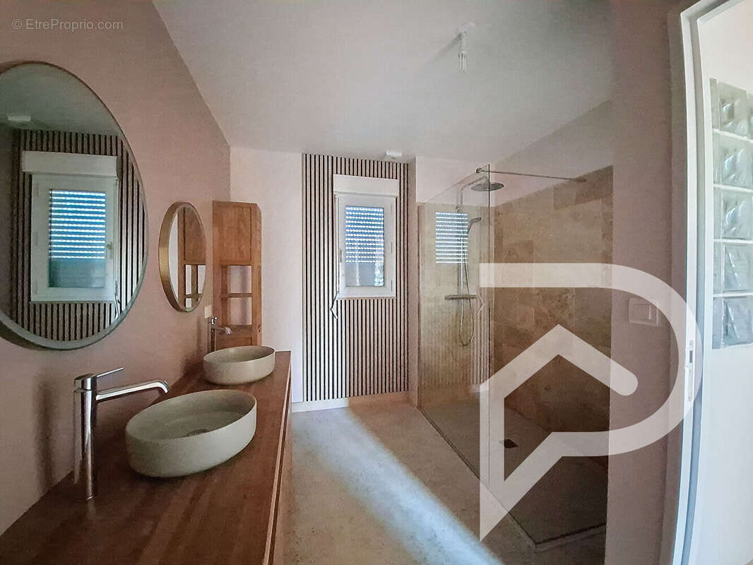 Maison à SAINT-MARTIN-EN-CAMPAGNE