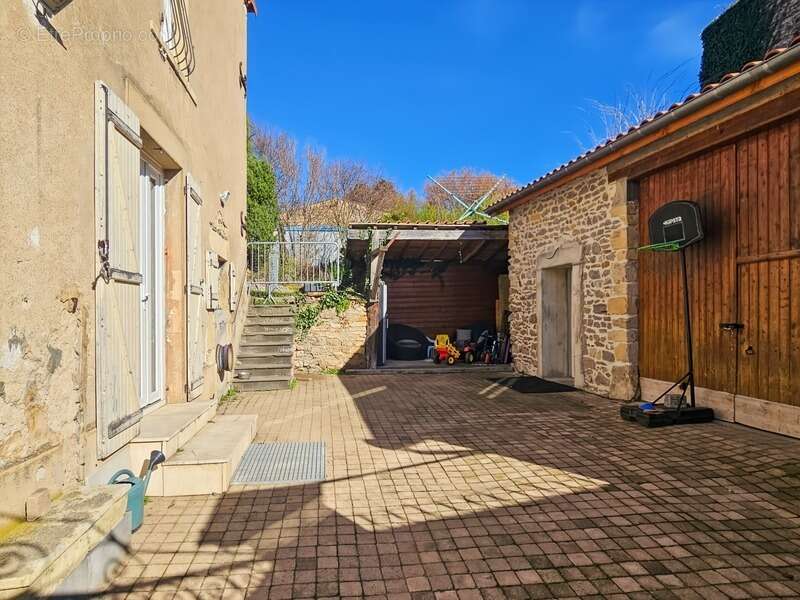 Maison à CHAURIAT