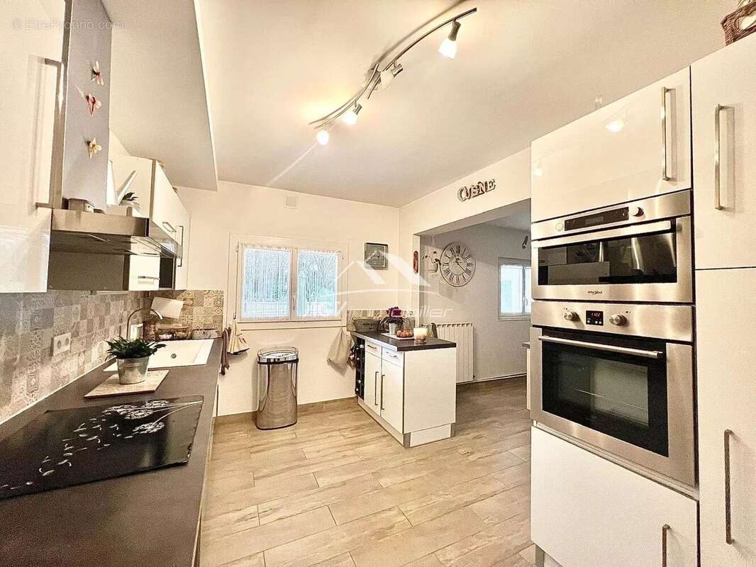 Maison à SAINT-MARTIN-DE-VALGALGUES