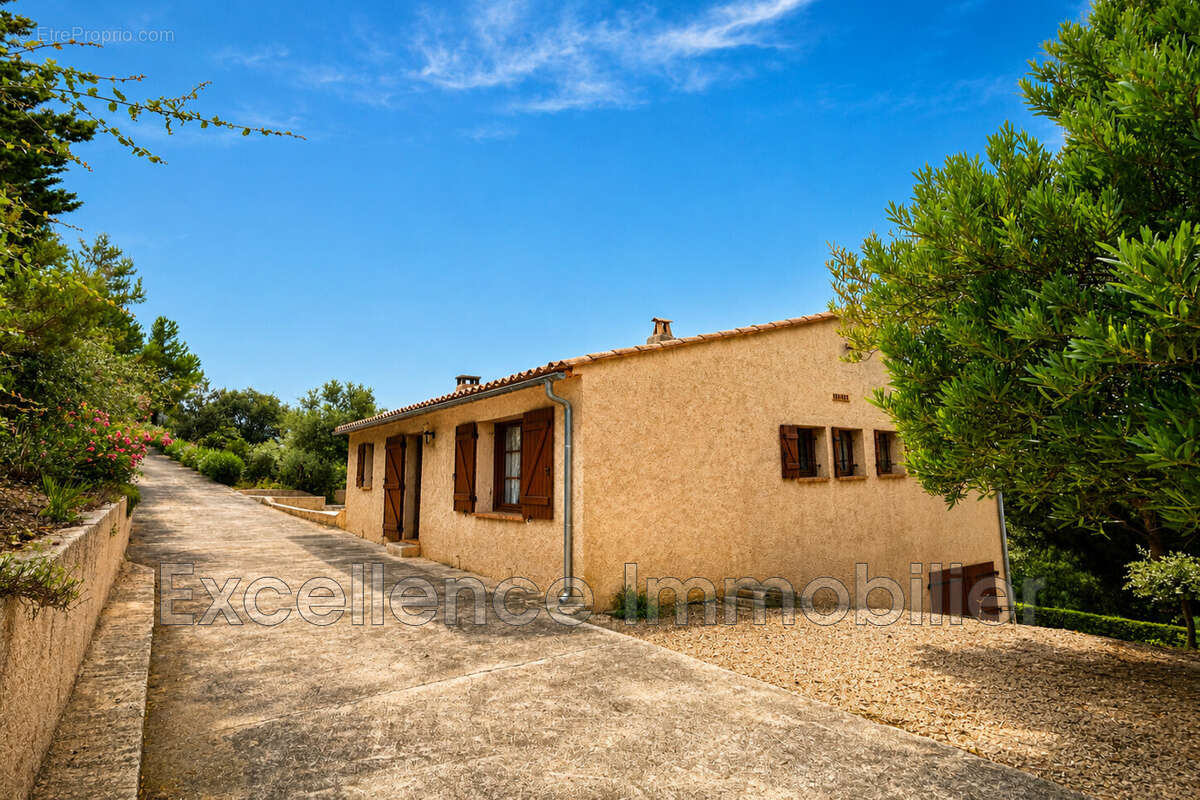 Maison 80 m² à Sainte-Maxime  - photo 2