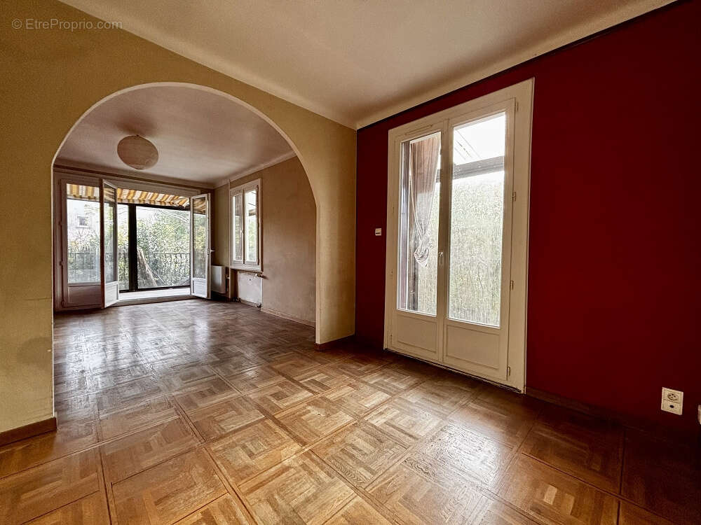 Maison composée de deux logements avec jardin - photo 5