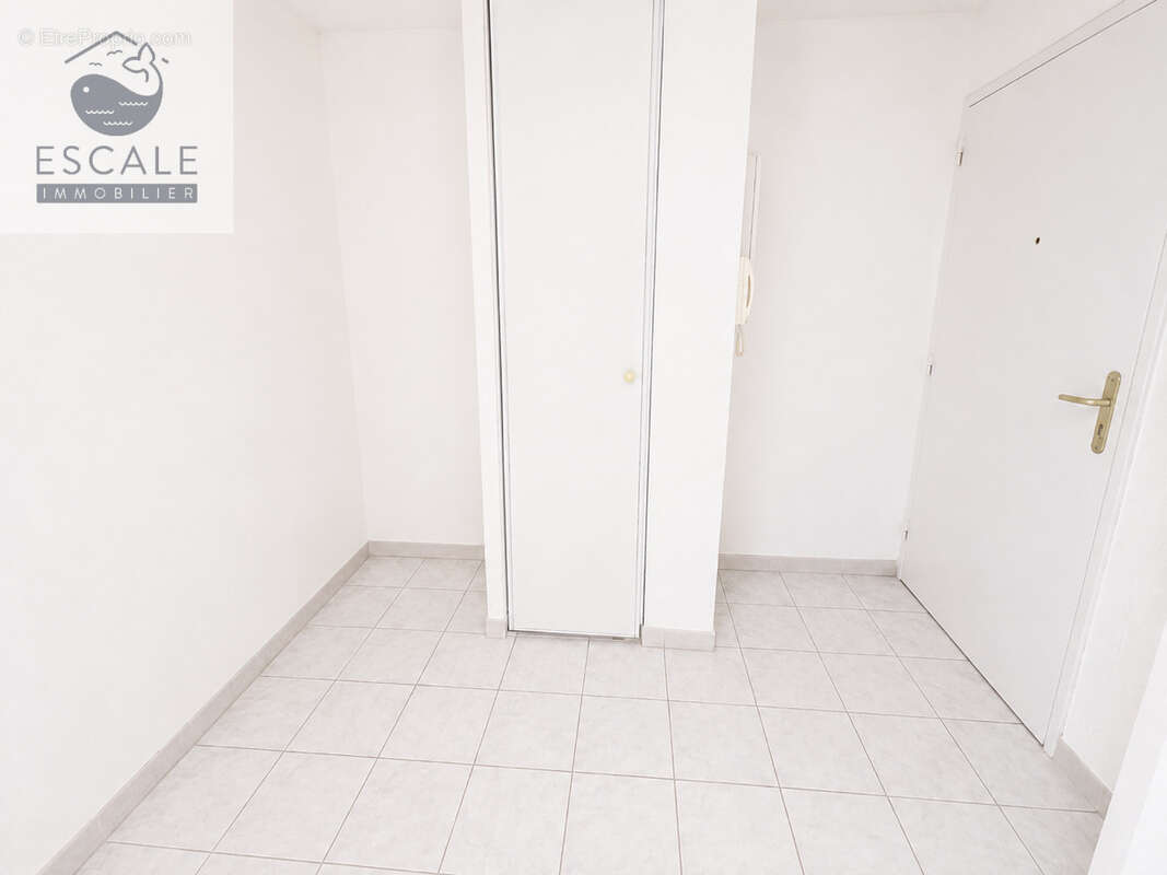 Vente type 2 cabine + garage en sus quartier les quilles a sete - photo 14
