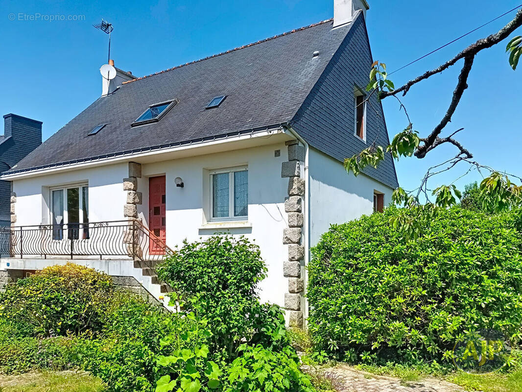 Maison à QUESTEMBERT