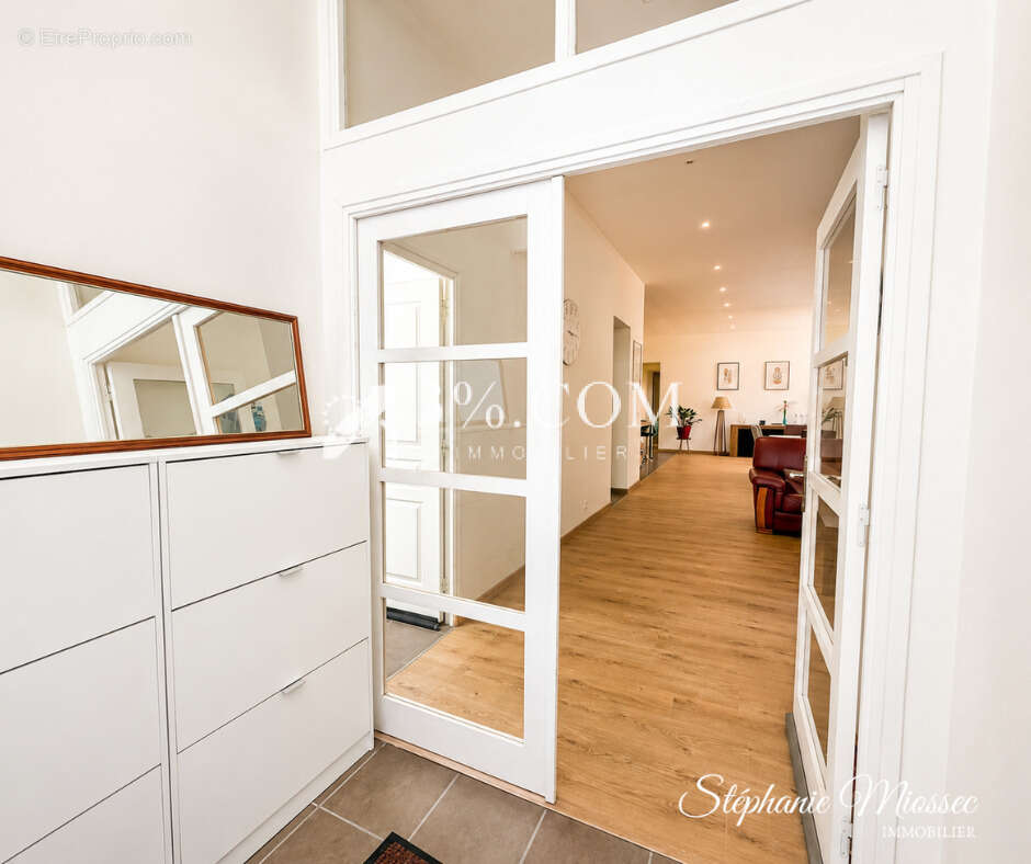 CHÂTELAUDREN   Bien atypique esprit loft avec dépendance en - photo 3
