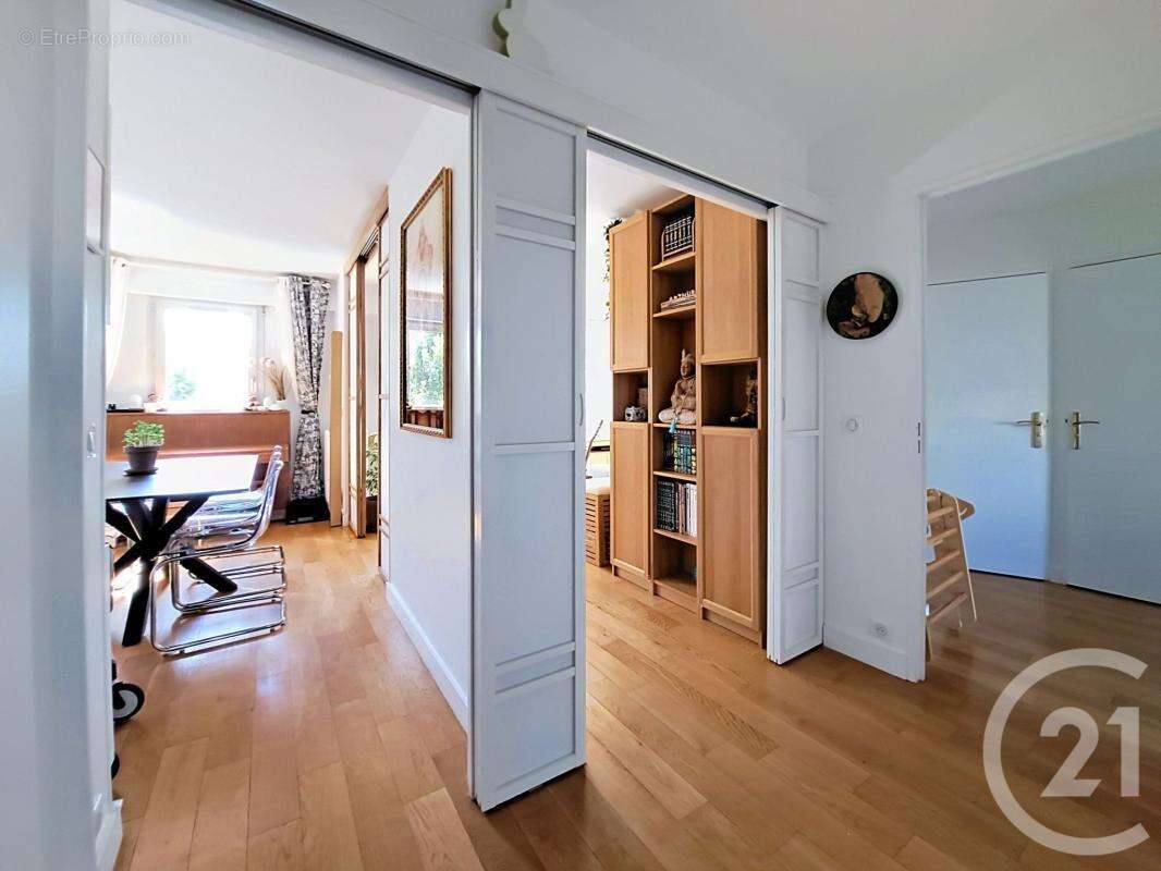 Appartement 76 m² à Creteil  - photo 7