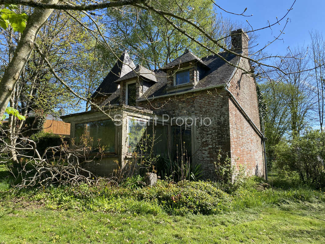 Maison à CARROUGES